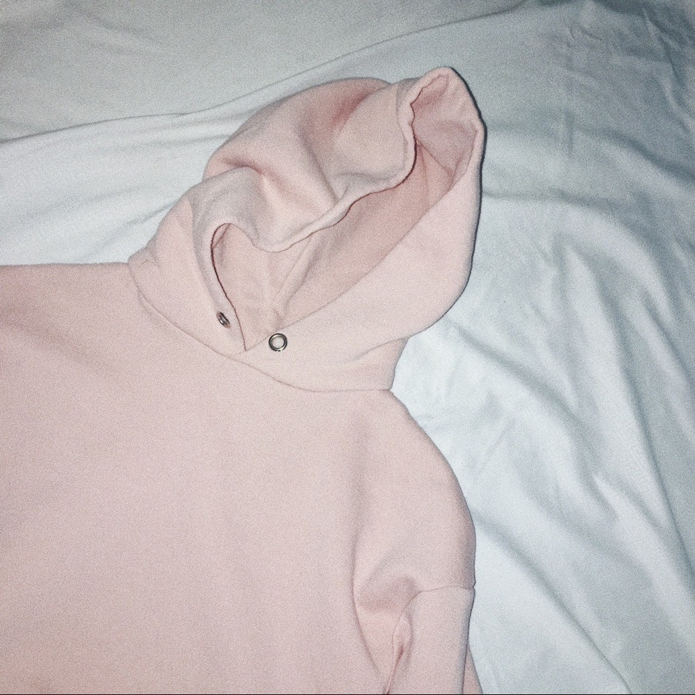 H&M hoodie. 👛